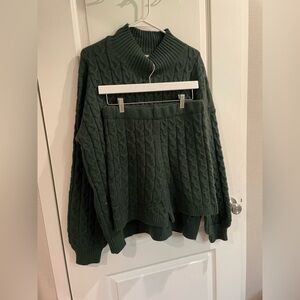 Women’s sweater short set